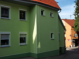 Stuckateur Pfitzenmaier - Fassadensanierung - Farbgestaltung 3 Seitenansicht